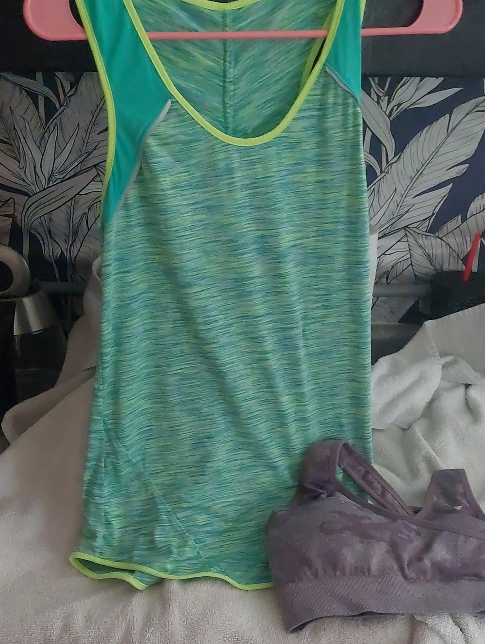 Tangerine Teal Heather Racerback Tank with Lime M Trim Gymshark Sports Bra L